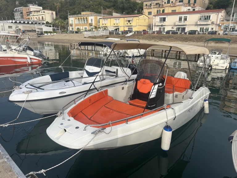 Location bateau Prua al vento Jaguar 5.7 à Italie sur Samboat