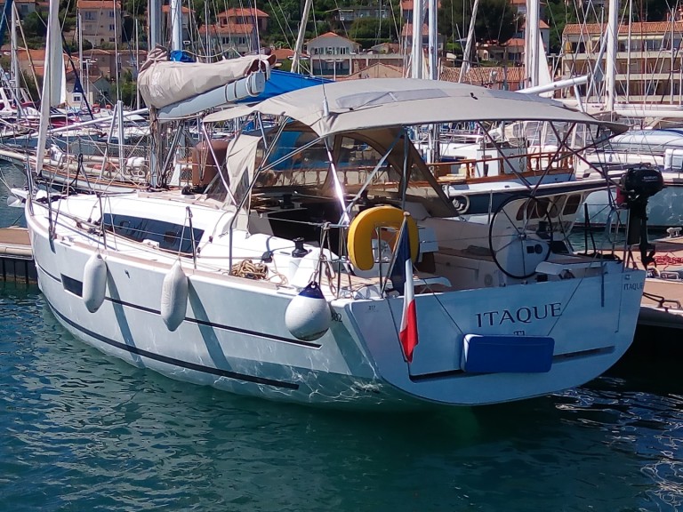 Location bateau Bormes-les-Mimosas pas cher Dufour 382 Grand Large