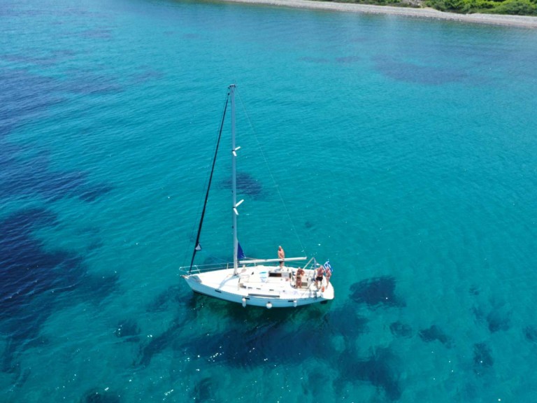 Location à Nikiána - Bénéteau Oceanis 37 sur SamBoat