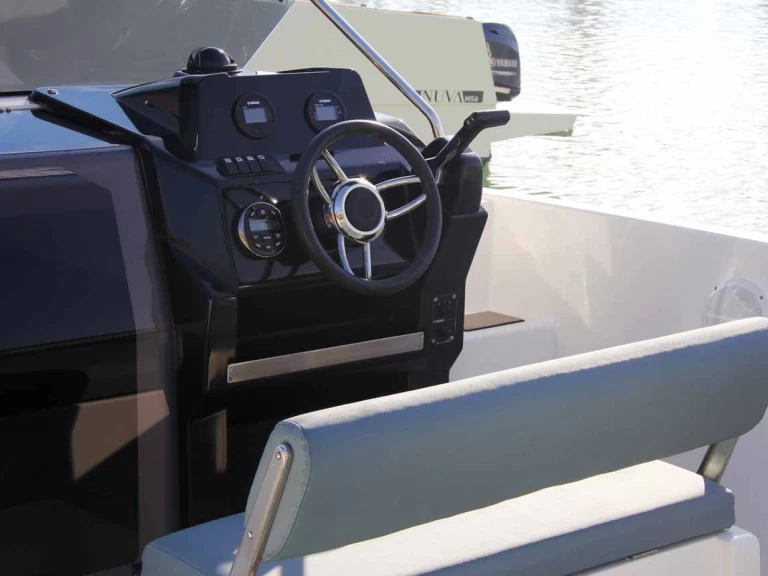 Louer Bateau à moteur avec ou sans skipper Nuva yachts  à Biograd na Moru