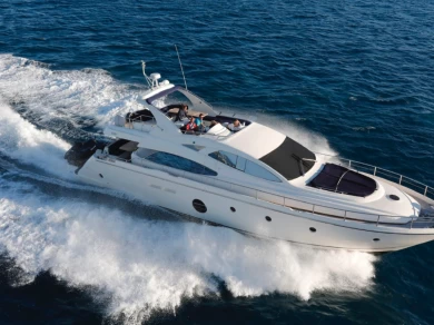 Noleggio Yacht di lusso a Saint-Tropez – Aicon aicon 64