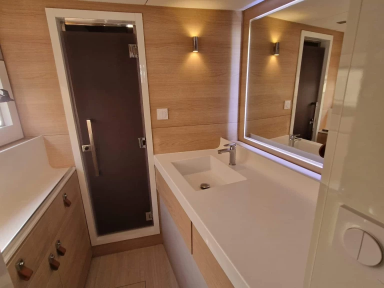 Location bateau Port Grimaud pas cher Aventura 45