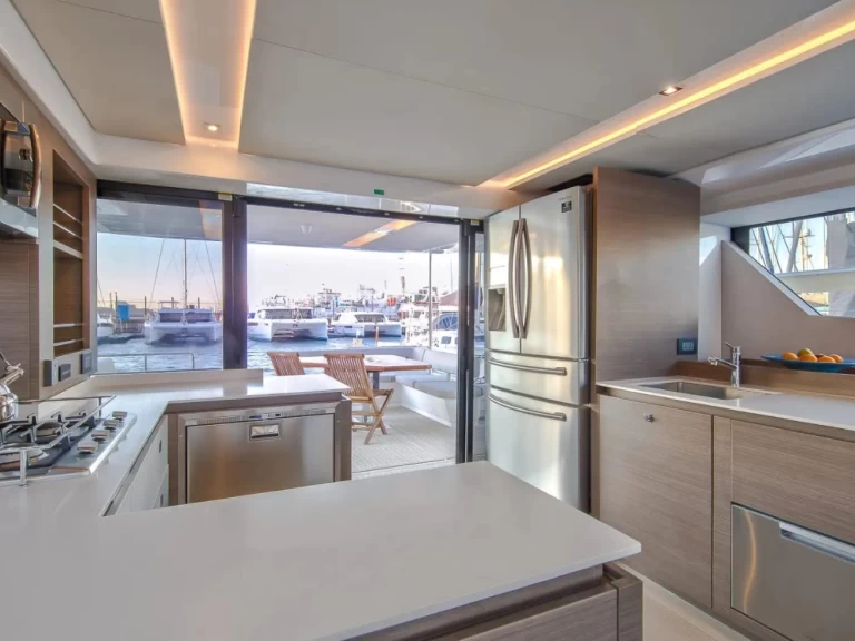 Location à Port Grimaud - Leopard Leopard 53 Powercat sur SamBoat