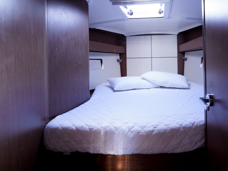Location bateau Bénéteau Oceanis 40.1 à Lefkáda sur Samboat