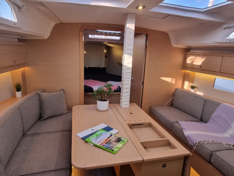 Location bateau Dufour Dufour 37 à Golfe-Juan sur Samboat