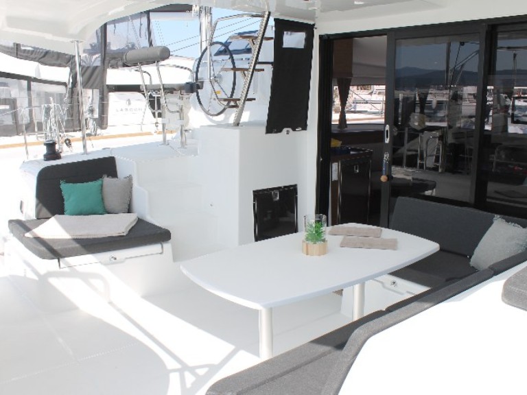 Location Catamaran Lagoon avec permis