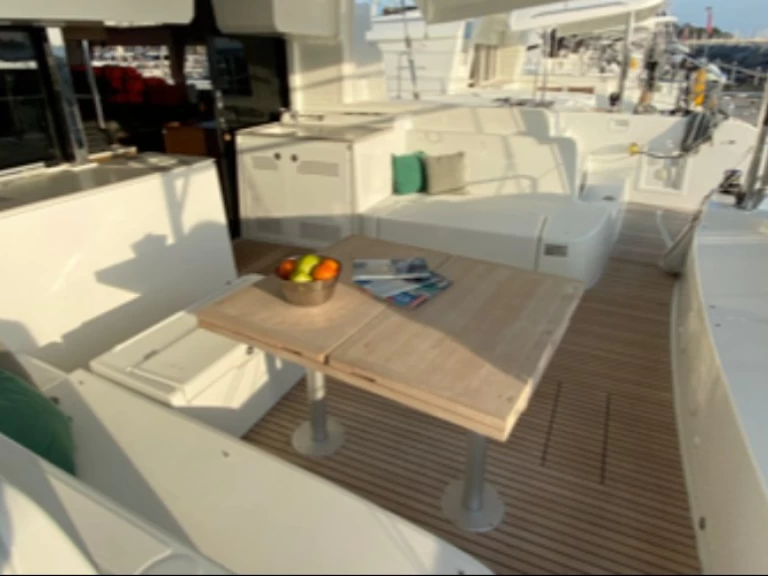 Louez un Lagoon Lagoon 46 à Saint-Raphaël