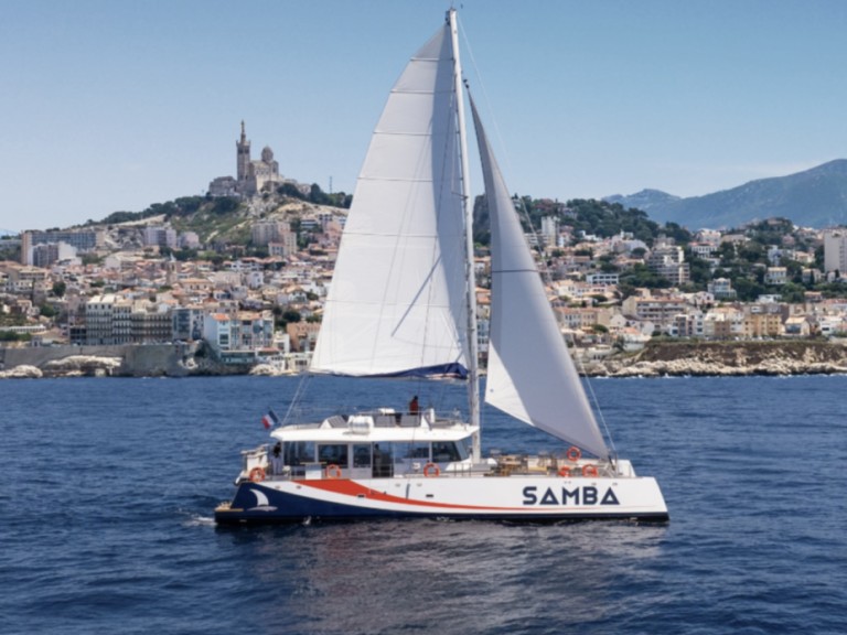 Louez un Lagoon Lagoon 630 Motor Yacht à Marseille