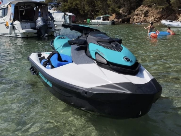 Location Jet ski Sea-Doo avec permis