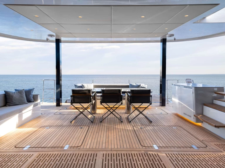 Louer Yacht avec ou sans skipper Sunreef à Le Pirée