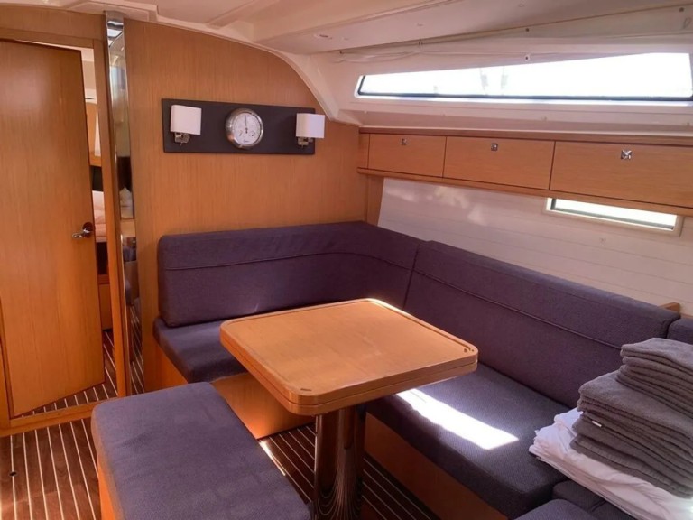 Bavaria Cruiser 41 a louer à Sukošan