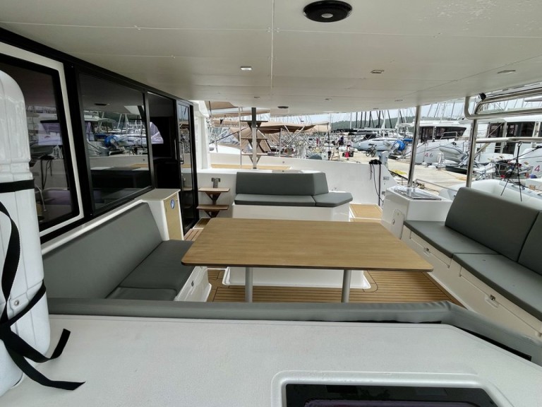 Location à Pirovac - Dufour Dufour Catamarans 48 Sail sur SamBoat