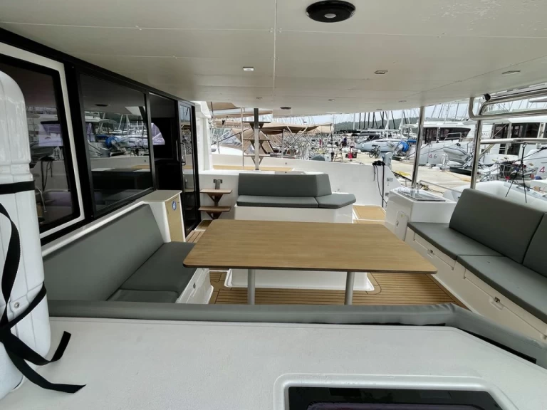 Location à Pirovac - Dufour Dufour Catamarans 48 Sail sur SamBoat