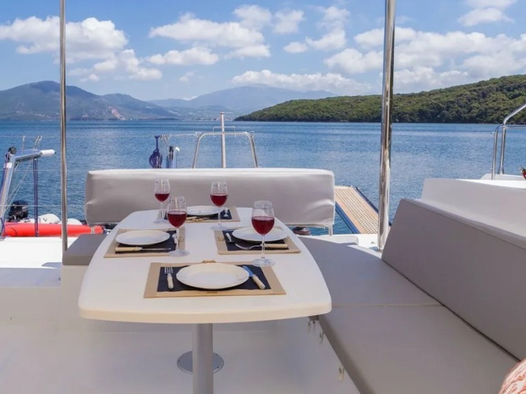 Catamaran à louer à Préveza au meilleur prix