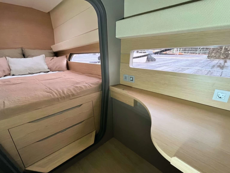 Location bateau Olbia pas cher ModX 70