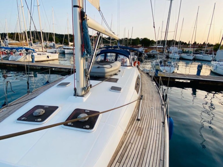 Louer Voilier avec ou sans skipper Bénéteau à Dème de Vólos
