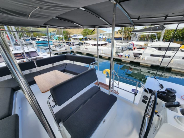 Louez un Nautitech Nautitech 46 Fly à Road Town