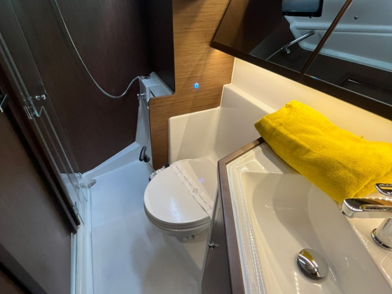Location bateau Bénéteau Oceanis 40.1 à Pomer sur Samboat