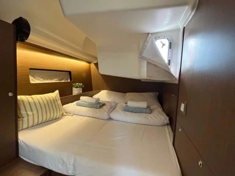 Location bateau Pomer pas cher Oceanis 40.1