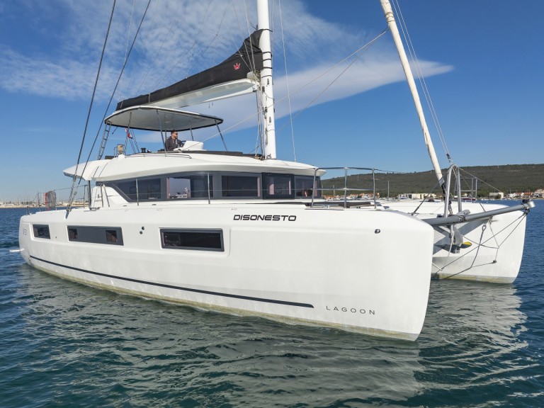 Location Catamaran Lagoon avec permis