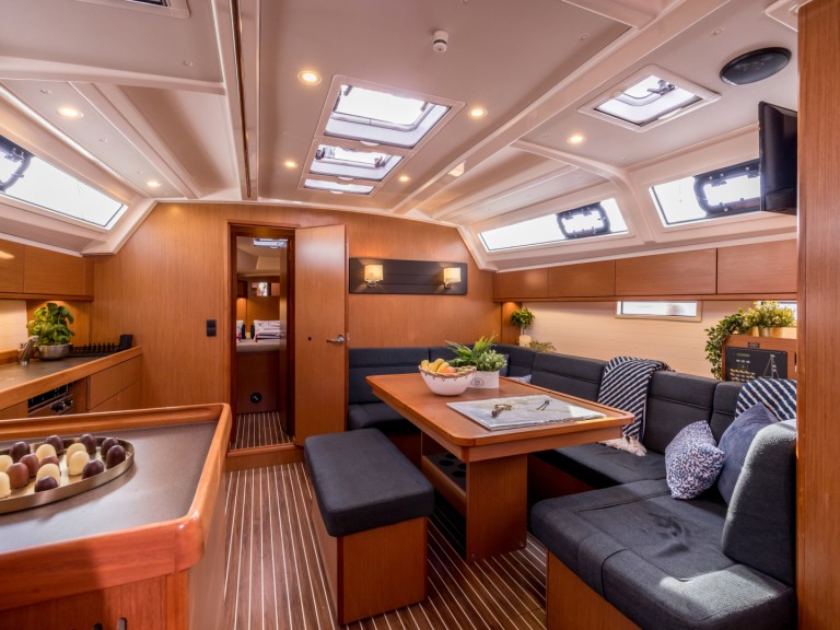 Location bateau Bavaria Cruiser 46 à Split sur Samboat