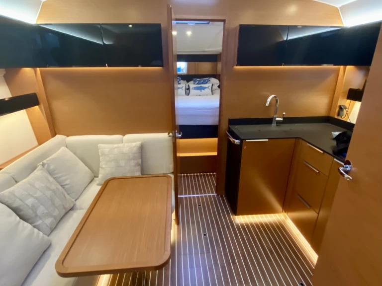 Bateau à moteur à louer à Nice au meilleur prix