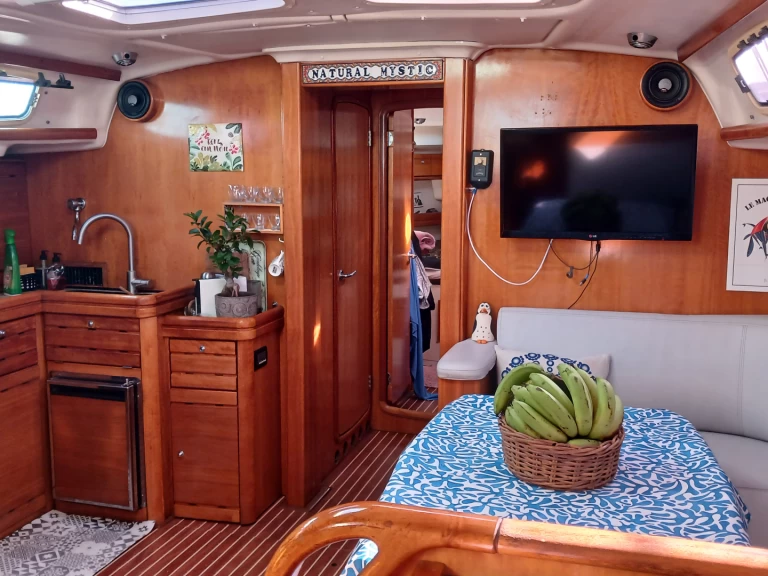 Louez un Bavaria Bavaria 46 Cruiser à Le Marin