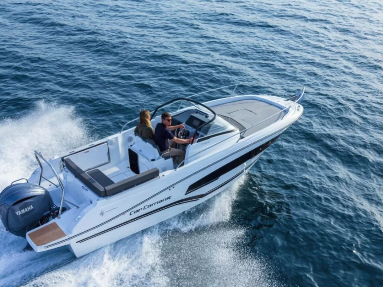 Location Bateau à moteur Jeanneau avec permis