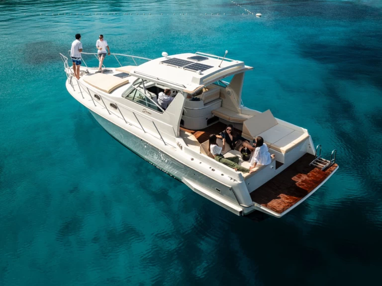 Louez un Stamas Stamas 360 Express à Hvar