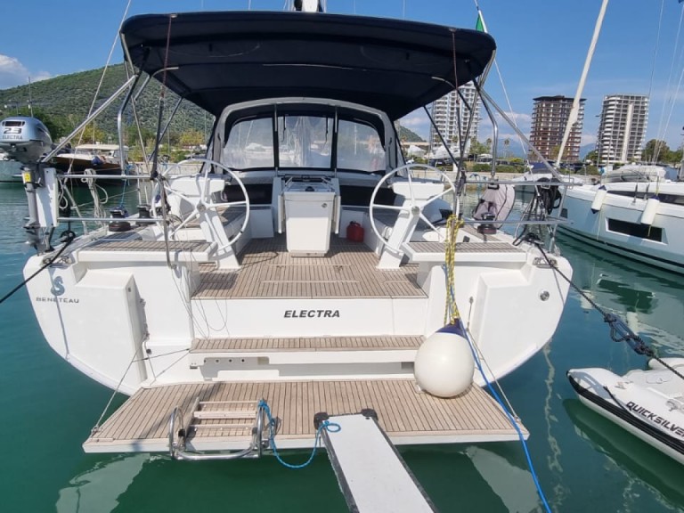 Location bateau Bénéteau Oceanis 46.1 à Cugnana Verde sur Samboat