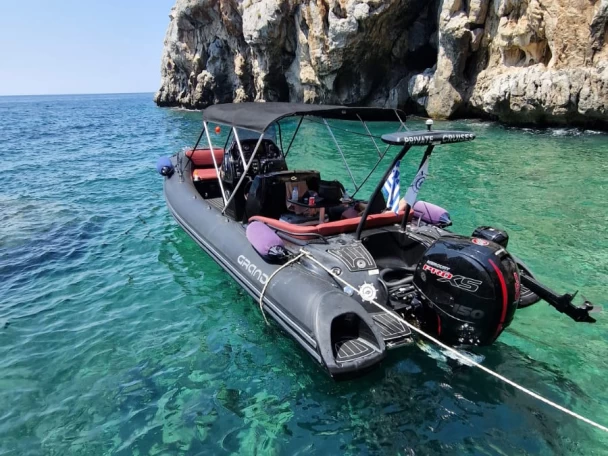 Location bateau Plomári pas cher Golden Line G650LF