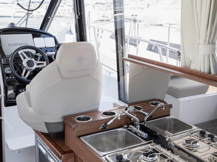 Bateau à moteur à louer à Primošten au meilleur prix