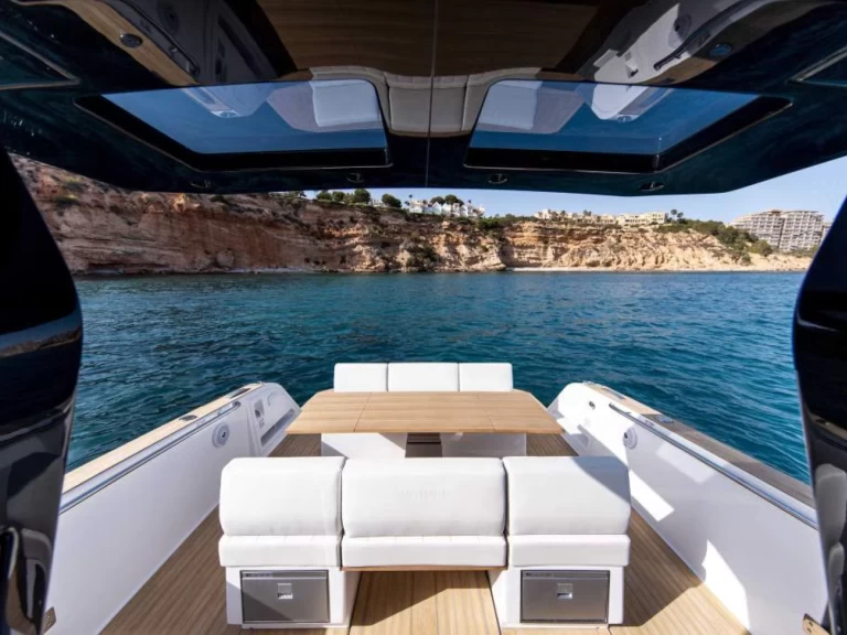 Location bateau Saint-Tropez pas cher Pardo 38