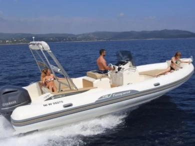 Yacht charter Port Fréjus cheap Tempest 775 Open