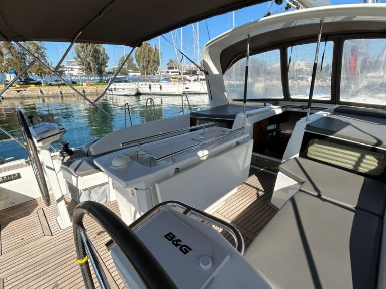 Location bateau Bénéteau Oceanis 46.1 à Álimos sur Samboat