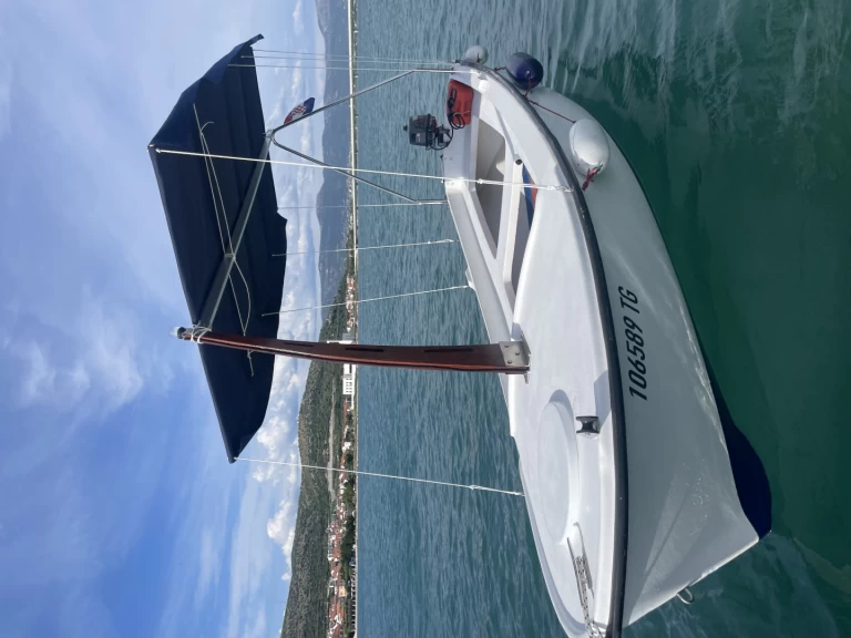 Location bateau Trogir pas cher Elan 