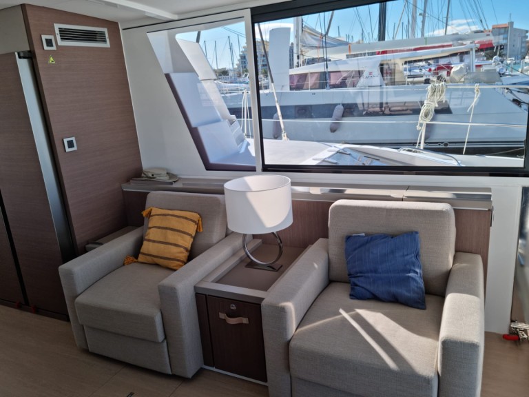 Location bateau Olbia pas cher Bali 5.4
