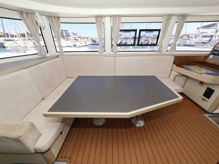 Location bateau Murter-Kornati pas cher Lagoon 42