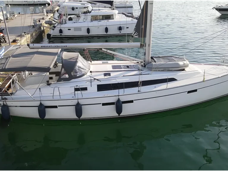 Location à Álimos - Bavaria Cruiser 46 sur SamBoat