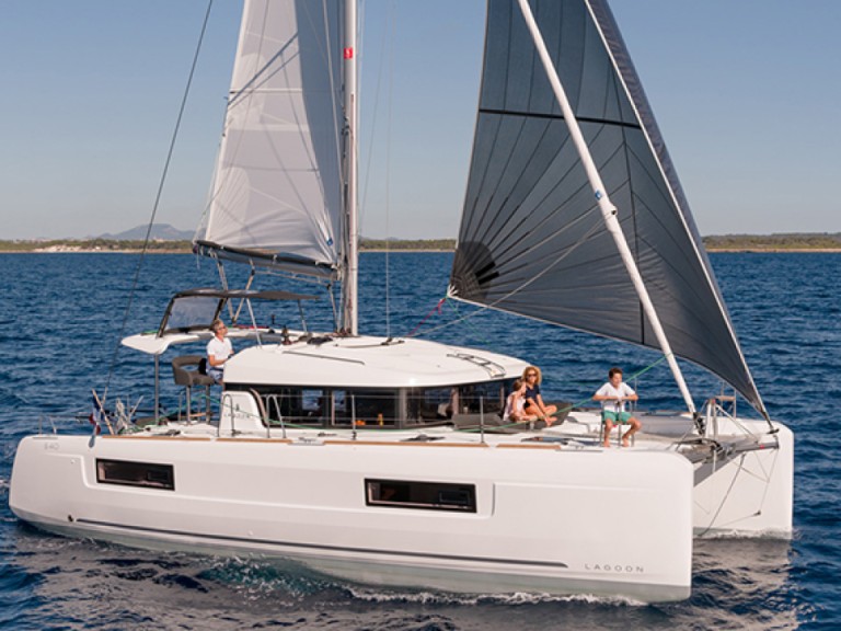 Location bateau Álimos pas cher Lagoon 40