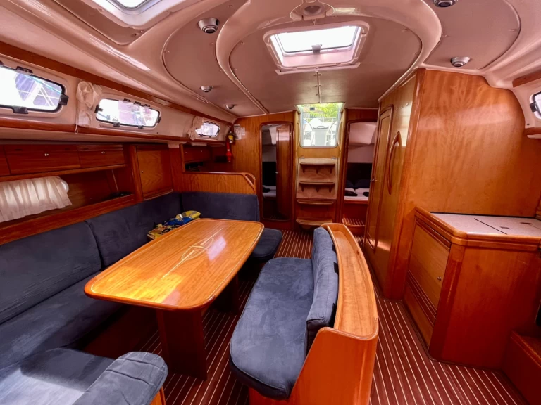 Louez un Bavaria Cruiser 46 à Marina (Ville)