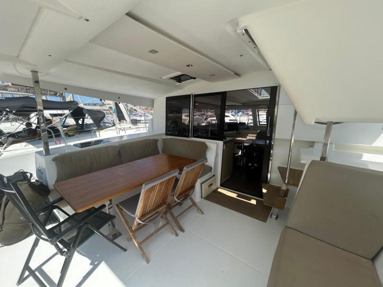 Louez un Fountaine Pajot Lucia 40 à Marina (Ville)