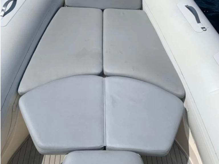 Location Semi-rigide Bwa avec permis