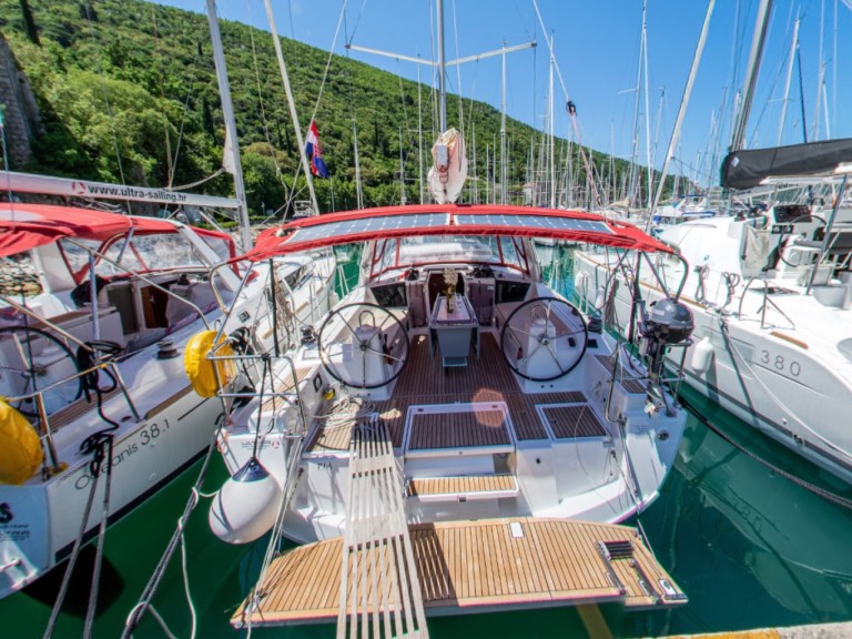 Location bateau Komolac pas cher Oceanis 41.1