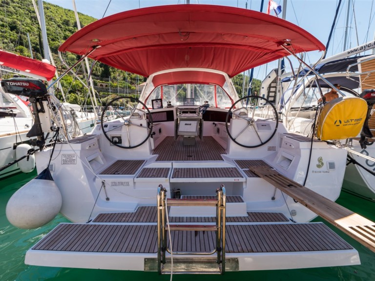 Louez un Bénéteau Oceanis 48 à Pomer