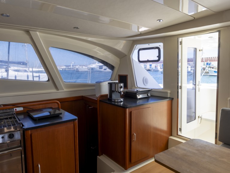 Location bateau Port Mahon pas cher Leopard 44