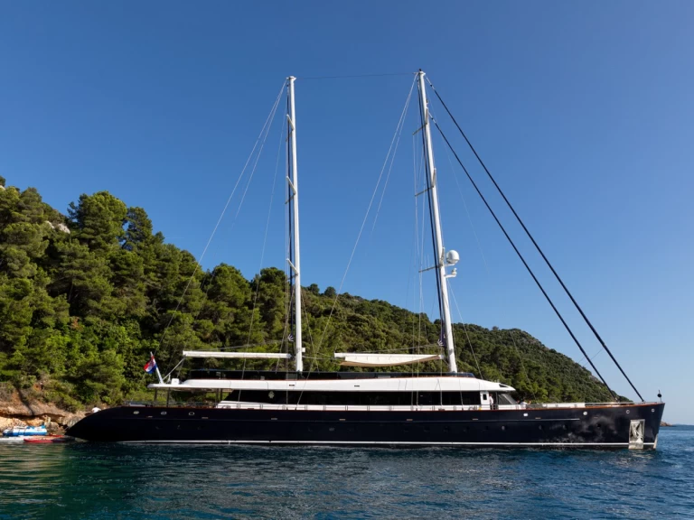 Voilier à louer à Krilo au meilleur prix