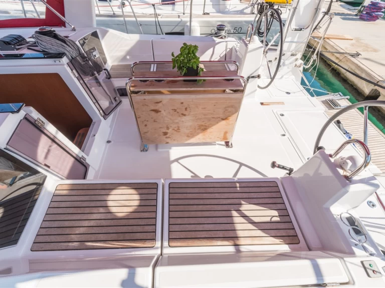 Louez un Bénéteau Oceanis 41.1 à Split