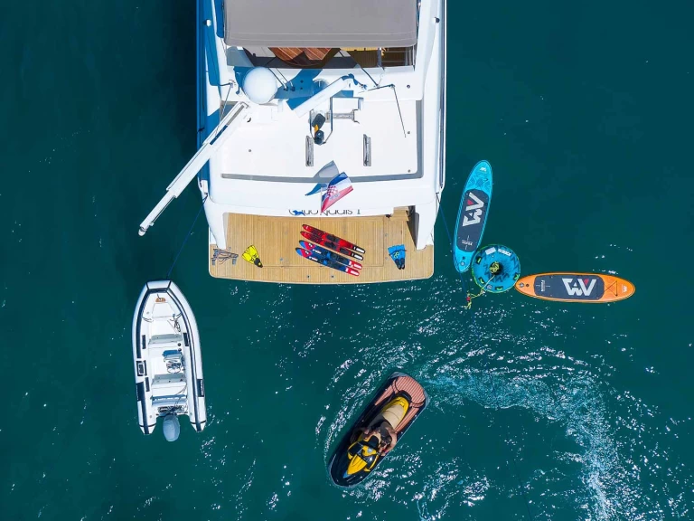 Louer Yacht avec ou sans skipper Ferretti à Seget Donji