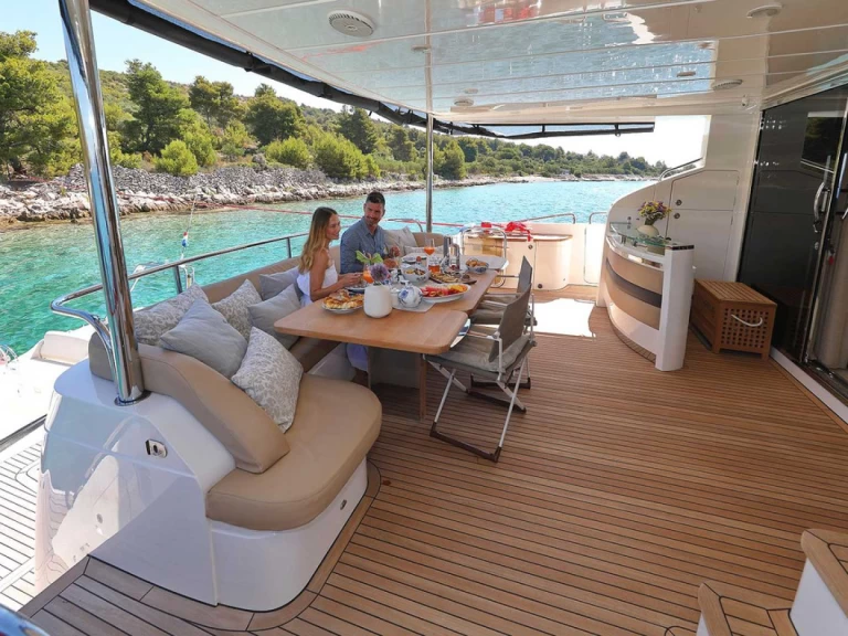 Location bateau Princess Princess Y85 à Trogir sur Samboat